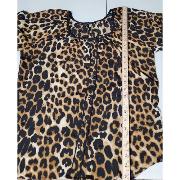 Express Womens Leopard Print Blouse Short Sleeve Size Large Animal Print Glam - Picture 4 of 6